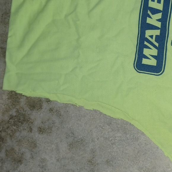 Next Level Wake the World cutoff lime green shirt size L - Picture 3 of 5